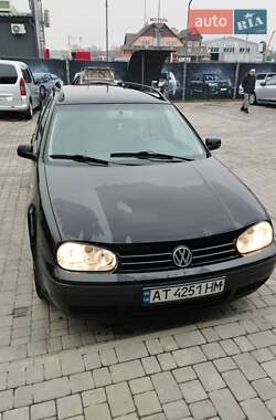 Універсал Volkswagen Golf 2001 в Рогатині