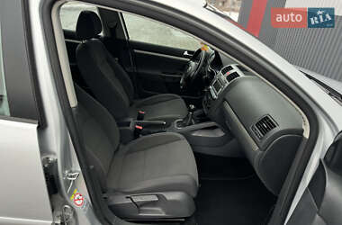 Хэтчбек Volkswagen Golf 2008 в Луцке