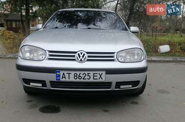 Хетчбек Volkswagen Golf 2002 в Івано-Франківську