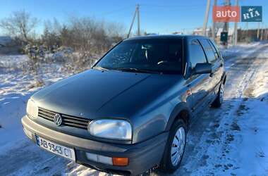 Хэтчбек Volkswagen Golf 1995 в Виннице