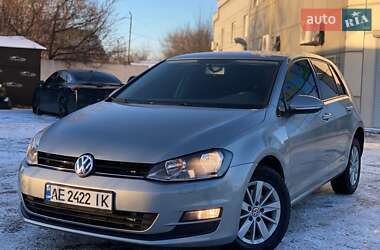 Хэтчбек Volkswagen Golf 2015 в Днепре