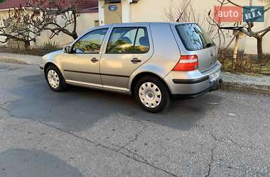 Хетчбек Volkswagen Golf 2003 в Одесі