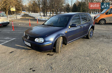 Хэтчбек Volkswagen Golf 1999 в Ровно