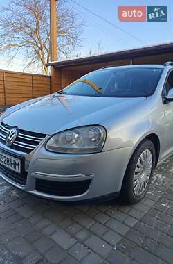 Універсал Volkswagen Golf 2009 в Звягелі