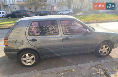 Хэтчбек Volkswagen Golf 1997 в Днепре