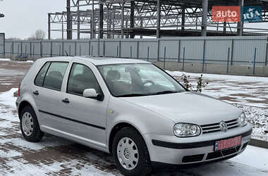 Хетчбек Volkswagen Golf 2000 в Полтаві