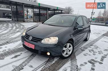 Хэтчбек Volkswagen Golf 2006 в Александрие