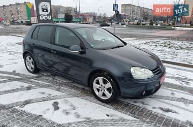 Хэтчбек Volkswagen Golf 2006 в Александрие