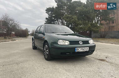 Хетчбек Volkswagen Golf 1999 в Вараші