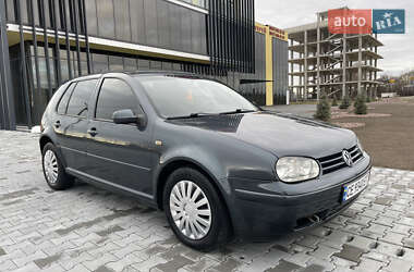 Хетчбек Volkswagen Golf 1999 в Чернівцях