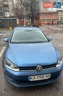 Хэтчбек Volkswagen Golf 2013 в Киеве