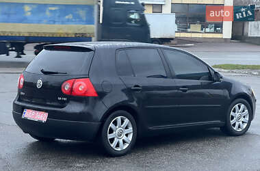 Хэтчбек Volkswagen Golf 2004 в Днепре