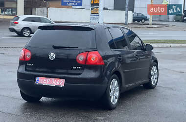 Хэтчбек Volkswagen Golf 2004 в Днепре