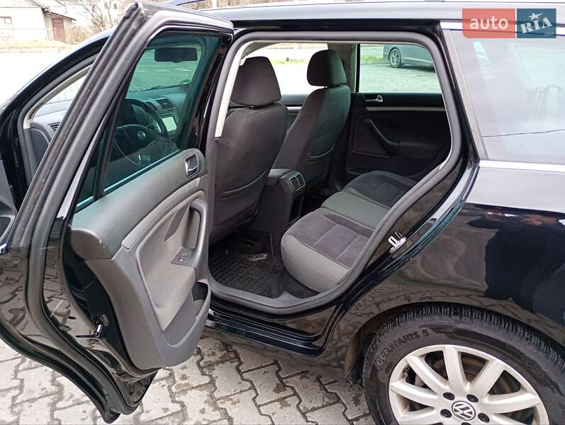 Универсал Volkswagen Golf 2007 в Новой Ушице