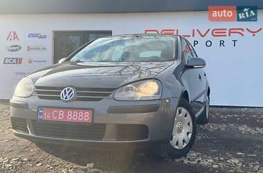 Хэтчбек Volkswagen Golf 2004 в Самборе