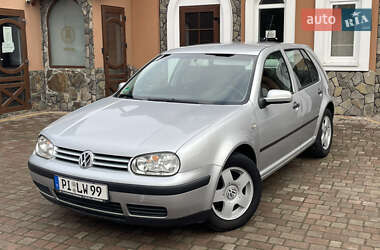 Хетчбек Volkswagen Golf 2003 в Самборі