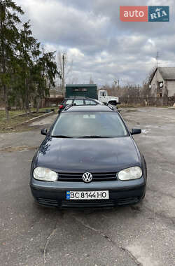 Універсал Volkswagen Golf 2002 в Іванкові