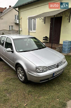 Хэтчбек Volkswagen Golf 2003 в Львове