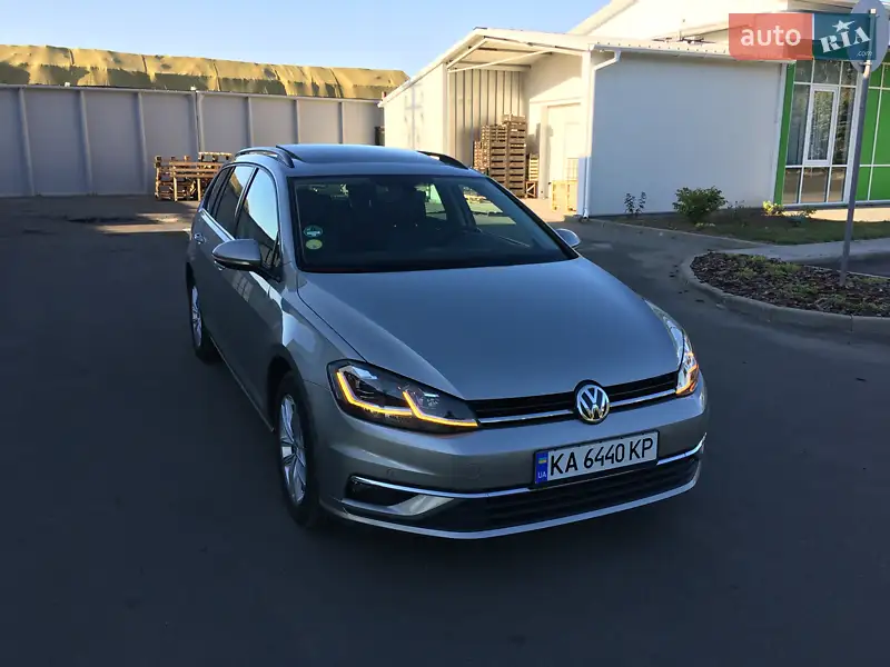 Універсал Volkswagen Golf 2017 в 