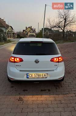 Хетчбек Volkswagen Golf 2013 в Чернівцях