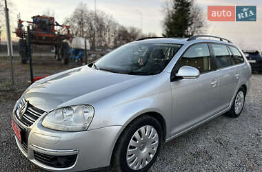 Універсал Volkswagen Golf 2009 в Вінниці