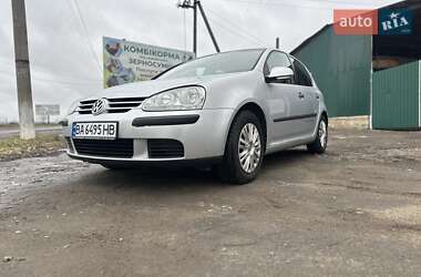 Хетчбек Volkswagen Golf 2005 в Гайвороні