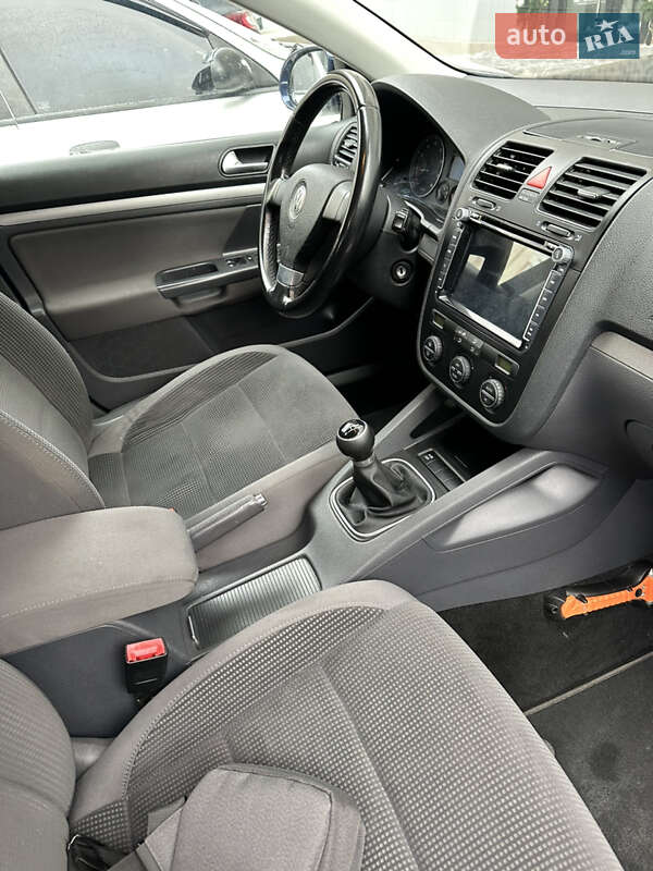 Универсал Volkswagen Golf 2009 в Броварах