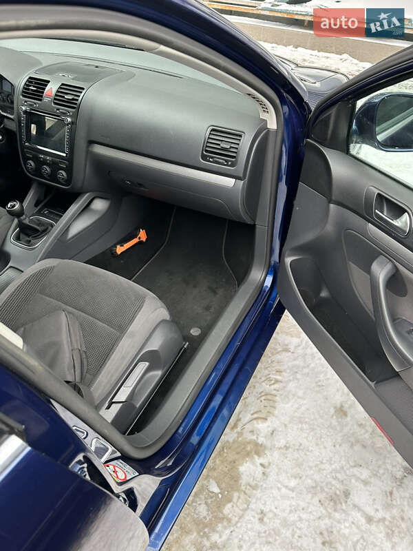 Универсал Volkswagen Golf 2009 в Броварах