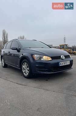 Універсал Volkswagen Golf 2015 в Києві