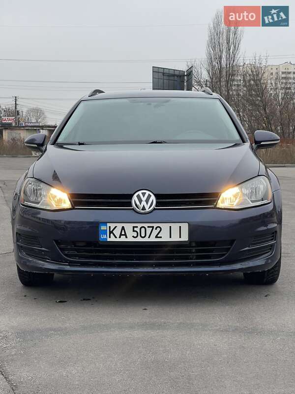 Універсал Volkswagen Golf 2015 в Києві
