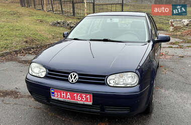 Хетчбек Volkswagen Golf 2001 в Полтаві