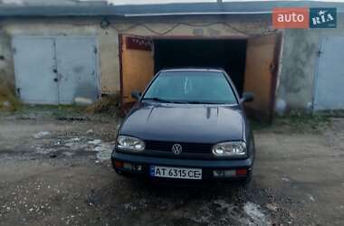 Хетчбек Volkswagen Golf 1993 в Калуші