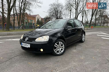 Хетчбек Volkswagen Golf 2006 в Вінниці