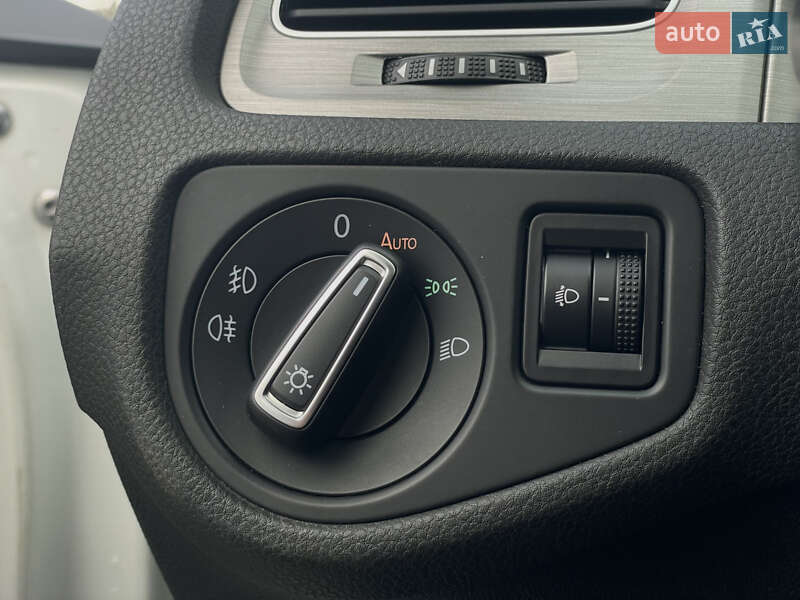 Универсал Volkswagen Golf 2016 в Львове