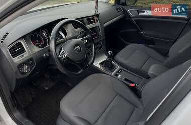 Универсал Volkswagen Golf 2016 в 