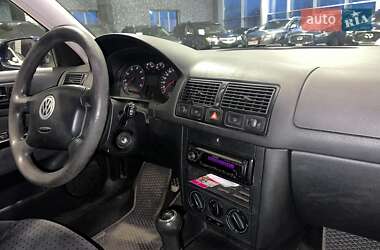 Хетчбек Volkswagen Golf 2000 в Одесі