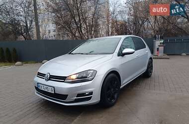 Хетчбек Volkswagen Golf 2016 в Кам'янець-Подільському