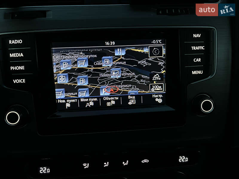 Хетчбек Volkswagen Golf 2014 в Чернівцях