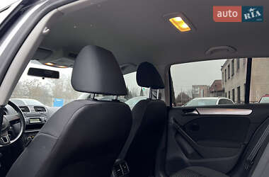 Хэтчбек Volkswagen Golf 2010 в 