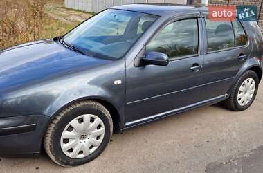 Хэтчбек Volkswagen Golf 2003 в Житомире