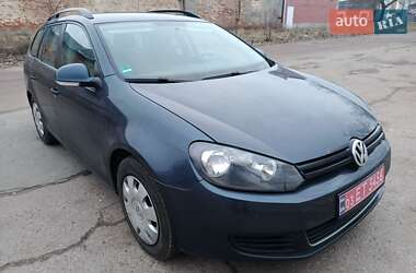 Універсал Volkswagen Golf 2010 в Чернігові