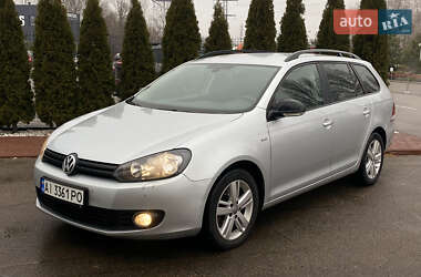 Універсал Volkswagen Golf 2012 в Києві