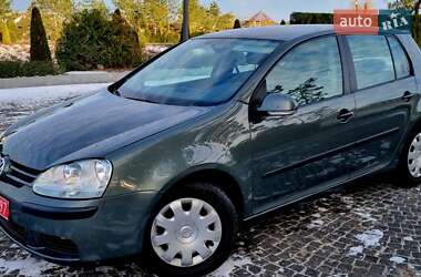 Хетчбек Volkswagen Golf 2005 в Дніпрі