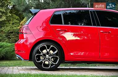 Хэтчбек Volkswagen Golf 2019 в Киеве