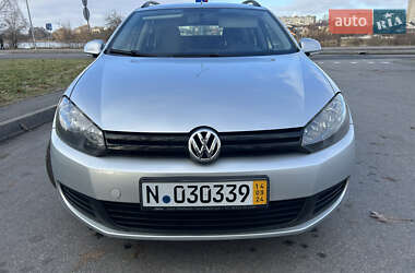 Універсал Volkswagen Golf 2010 в Вінниці