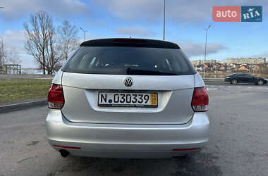 Універсал Volkswagen Golf 2010 в Вінниці