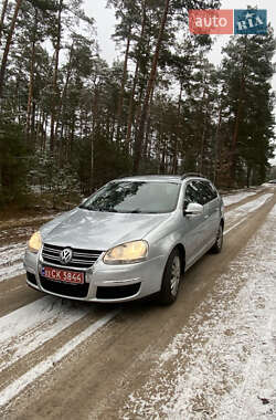 Універсал Volkswagen Golf 2009 в Житомирі