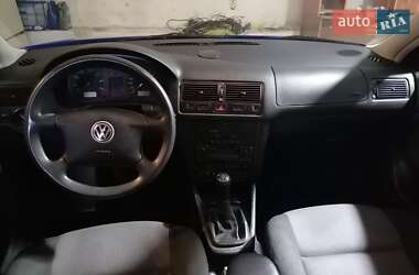 Универсал Volkswagen Golf 2001 в 