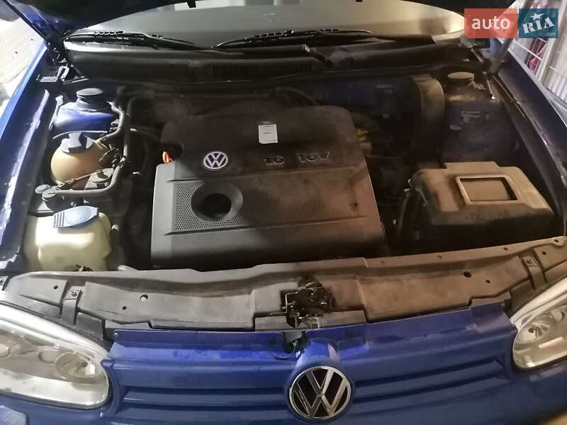 Универсал Volkswagen Golf 2001 в Львове
