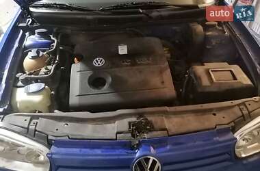 Универсал Volkswagen Golf 2001 в 